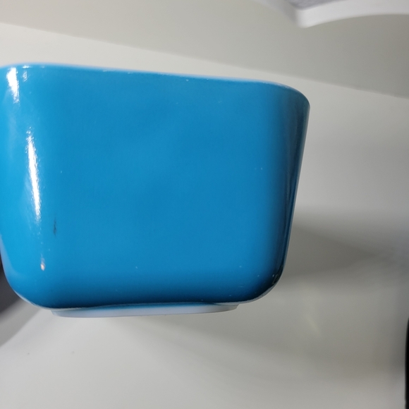 Pyrex Primary Blue Fridgie 1.5 Pint, Refrigerator Dish - Picture 3 of 12